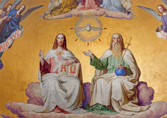 Khái quát về khái niệm Chúa Ba Ngôi (The Holy Trinity)